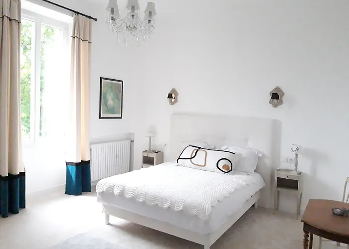 B&B La Gentilhommiere Saint-Aubin-de-Branne